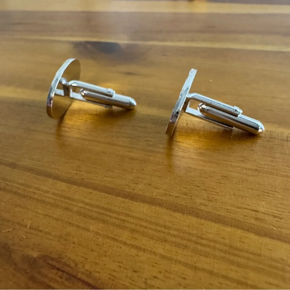Swank vintage silver toned cuff links‎